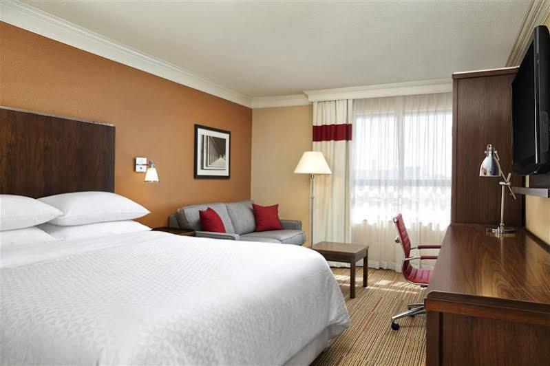 Four Points By Sheraton Kitchener-워털루 외부 사진