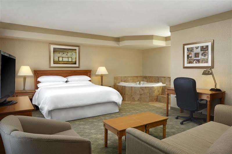 Four Points By Sheraton Kitchener-워털루 외부 사진